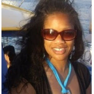 Meet your Posher, Romona